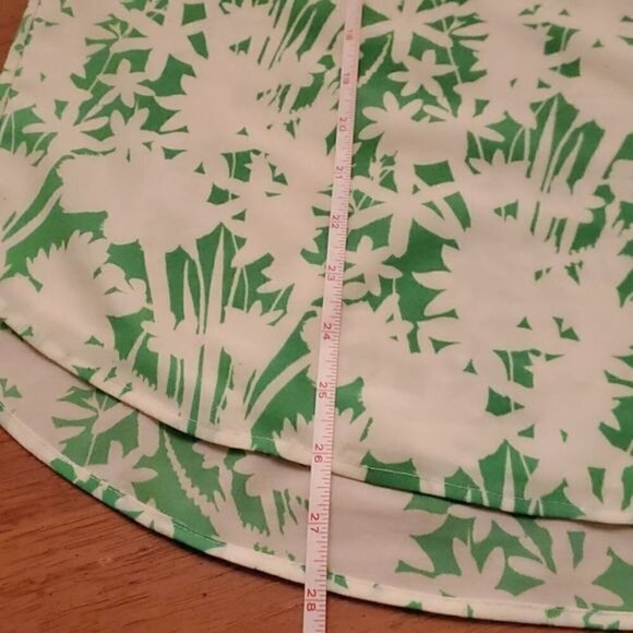 Chaus New York Sleeveless Green & White Floral Lined Sleeveless Sz. M Blouse - Picture 13 of 13